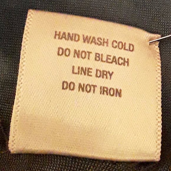 Dressbarn Princess Cut Floral Blouse - Size L - Picture 11 of 11